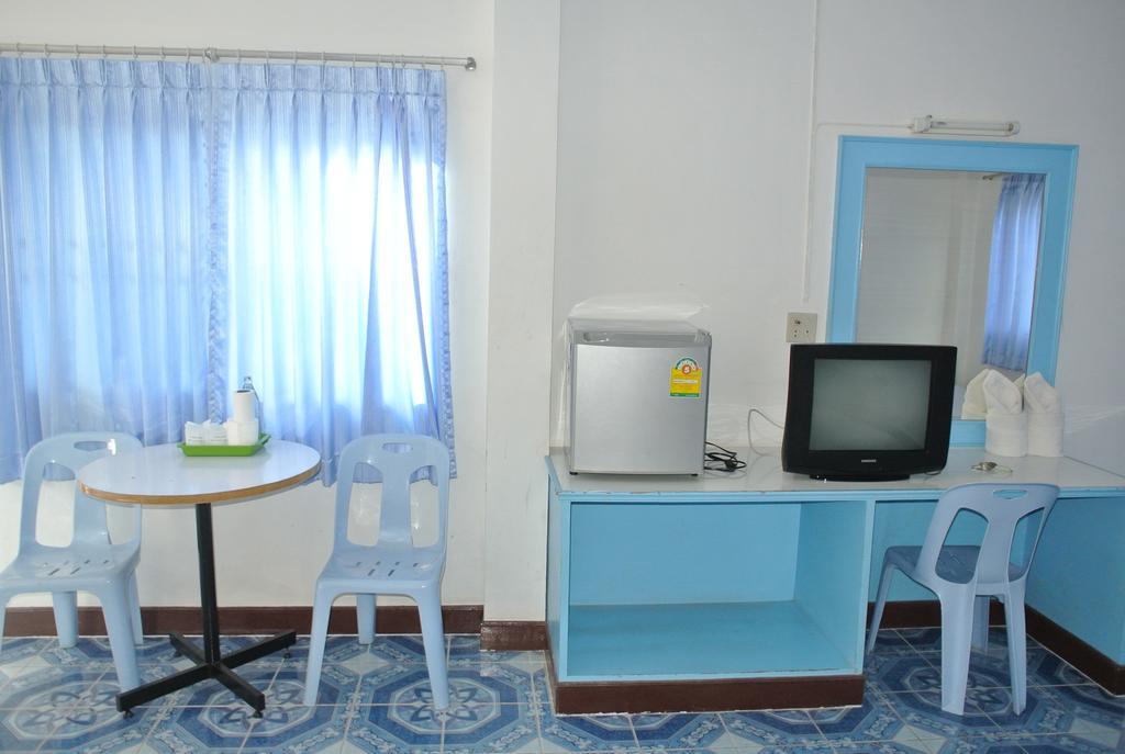 Chumphon Park Resort Room photo